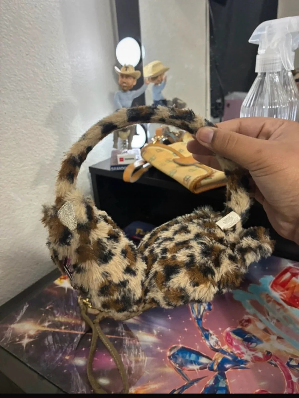 Leopard-print faux fur winter earmuffs!